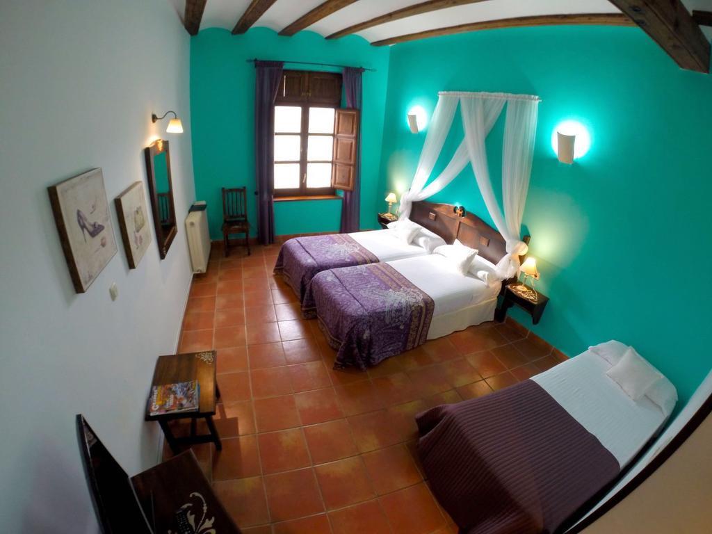 Hospederia Virgen De La Fuente Hotel Peñarroya de Tastavins Esterno foto