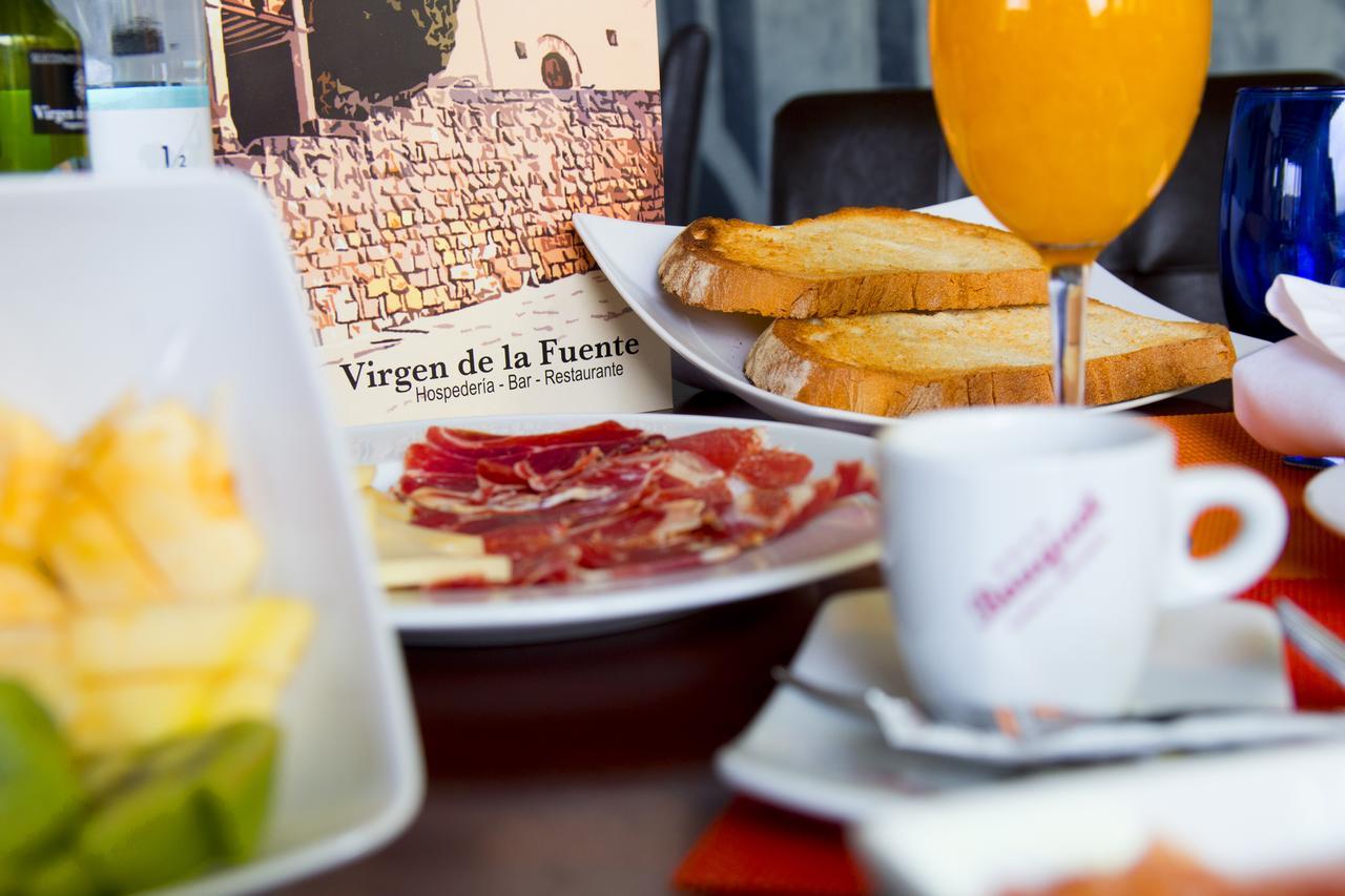 Hospederia Virgen De La Fuente Hotel Peñarroya de Tastavins Esterno foto