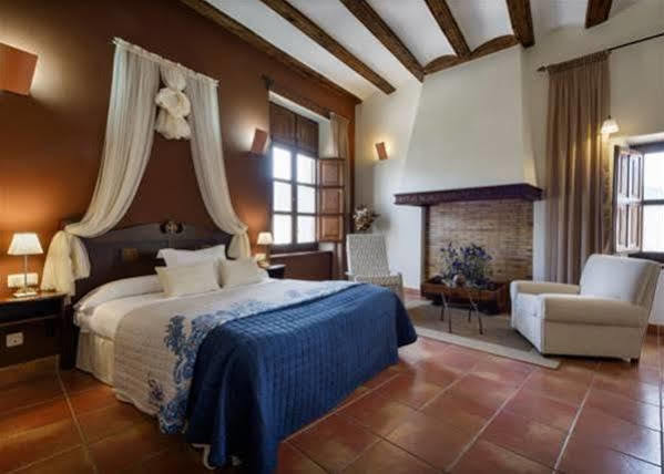 Hospederia Virgen De La Fuente Hotel Peñarroya de Tastavins Esterno foto